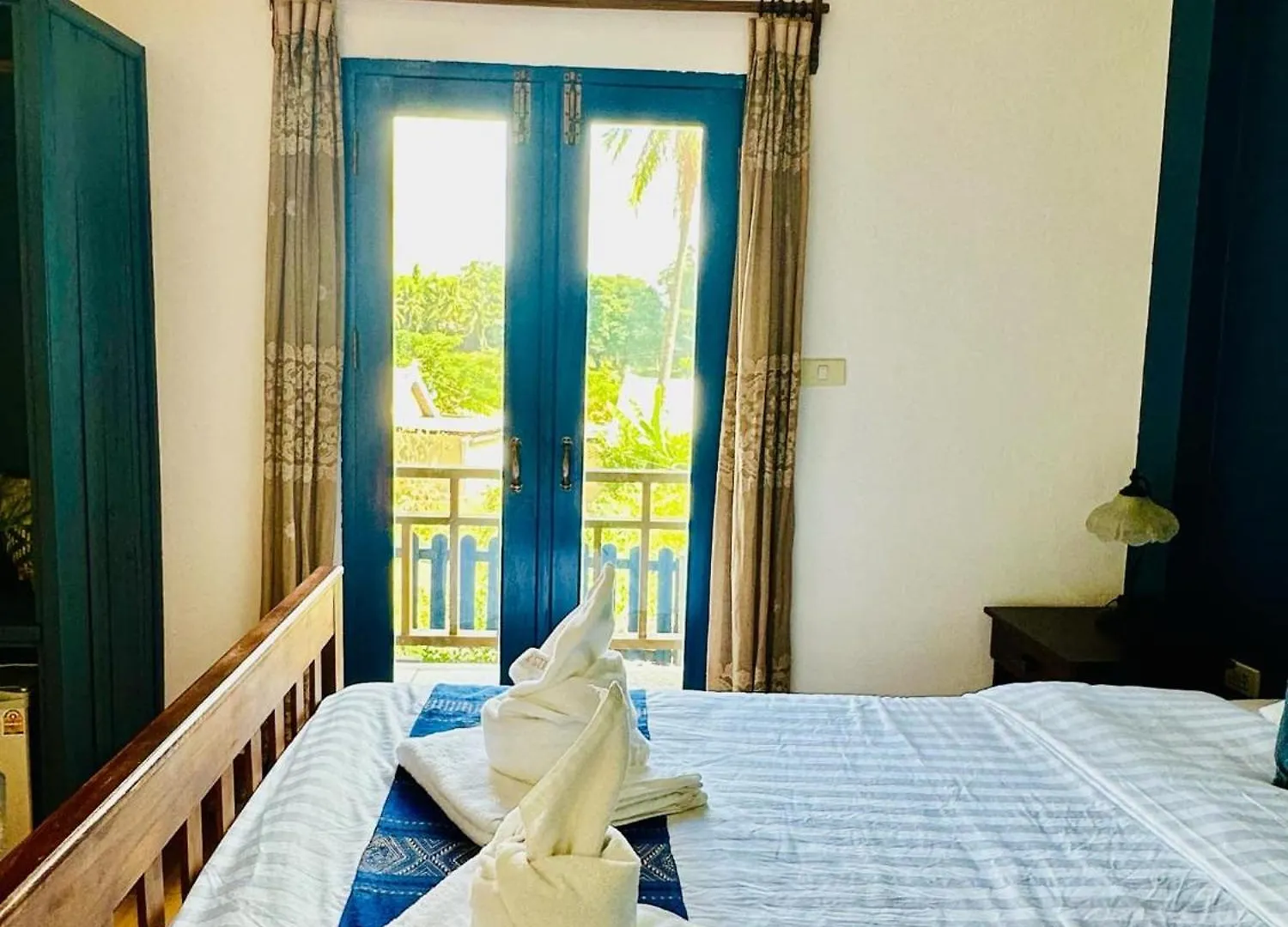 *** Hotel Zen Namkhan Riverside Luang Prabang Laos